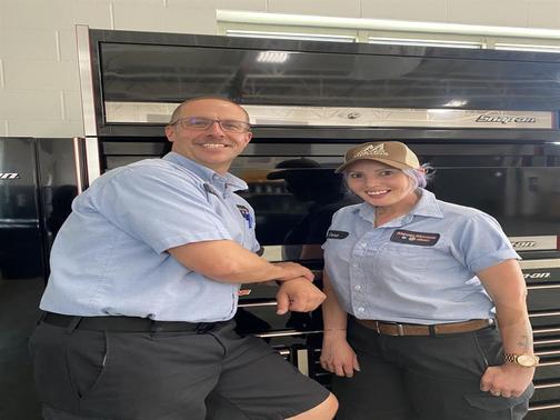 2024 GMC Acadia AWD AT4