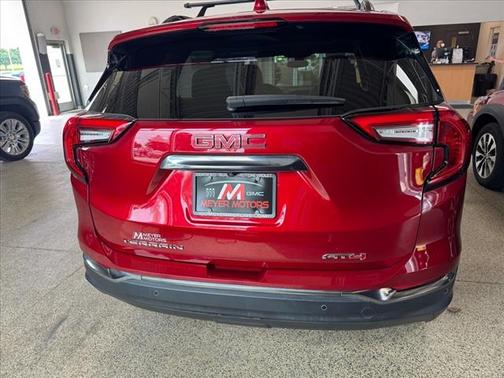 2024 GMC Terrain AWD AT4