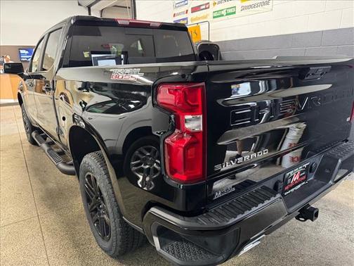 Black (gba) 2025 Chevrolet Silverado 1500 LT Trail Boss