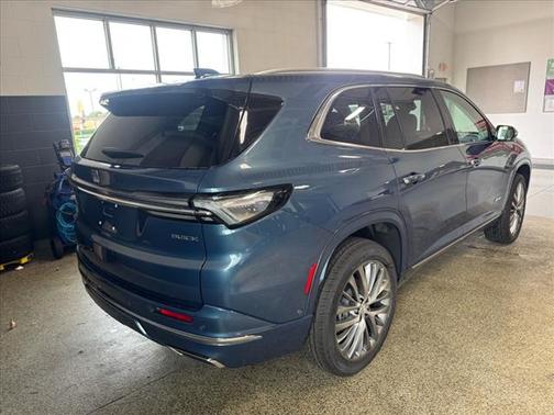 2025 Buick Enclave Avenir FWD