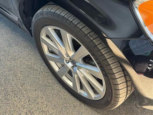 2017 Volvo XC60 T5 Inscription