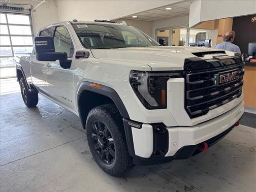 2026 GMC Sierra 2500 AT4