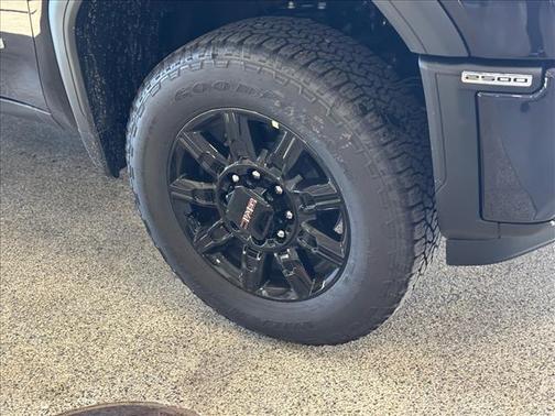 Titanium Rush Metallic (g6m) 2026 GMC Sierra 2500 AT4