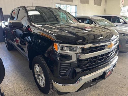 Black 2025 Chevrolet Silverado 1500 LT