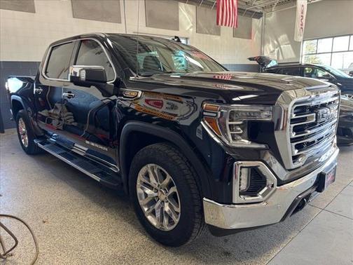 Black 2019 GMC Sierra 1500 SLT