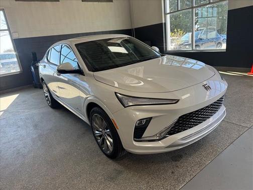 White Frost Tricoat (gp5) 2026 Buick Envista Avenir FWD