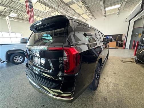 2025 GMC Yukon XL 4WD Elevation
