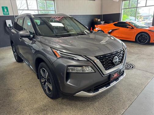Gun Metallic (kad) 2023 Nissan Rogue Platinum