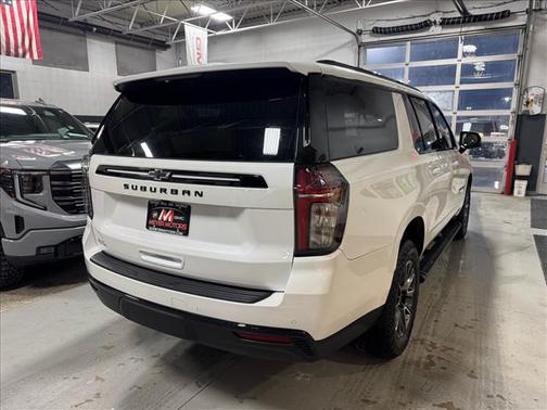 2023 Chevrolet Suburban 4WD Z71