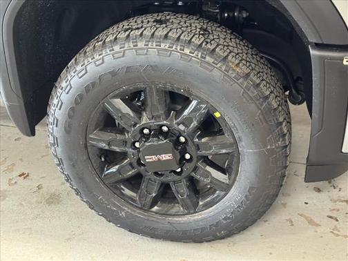 2026 GMC Sierra 2500 AT4