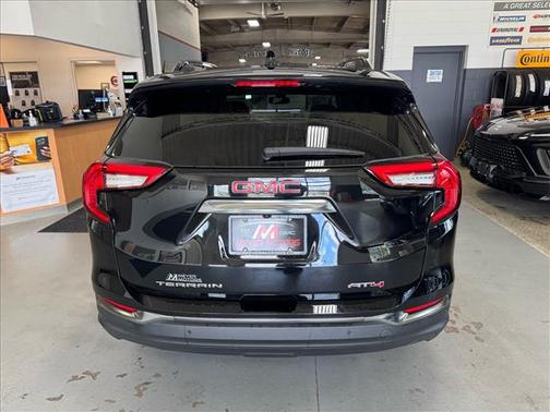 Ebony Twilight Metallic (gb8) 2023 GMC Terrain AWD AT4