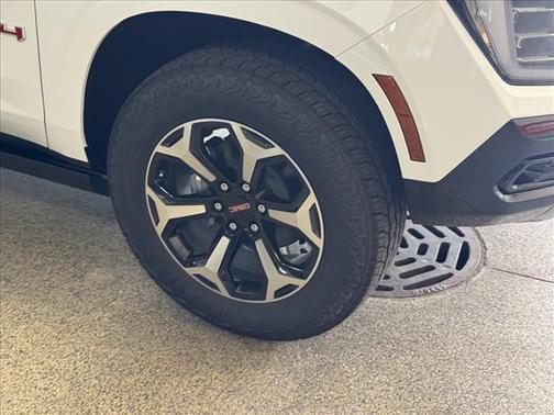 Summit White (gaz) 2026 GMC Yukon 4WD AT4