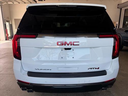 Summit White (gaz) 2026 GMC Yukon 4WD AT4