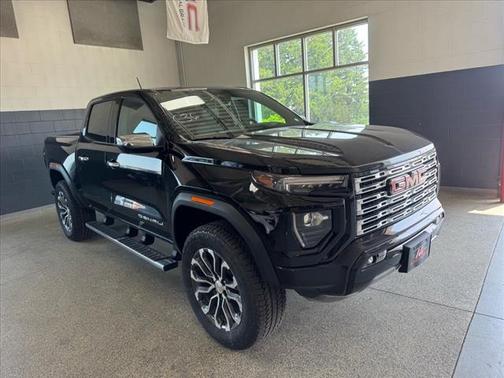 2025 GMC Canyon Denali