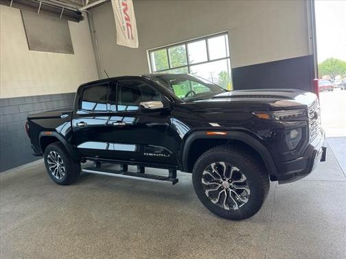 2025 GMC Canyon Denali