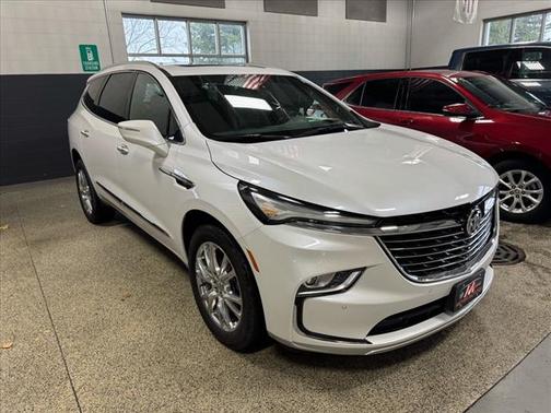 2023 Buick Enclave Premium AWD
