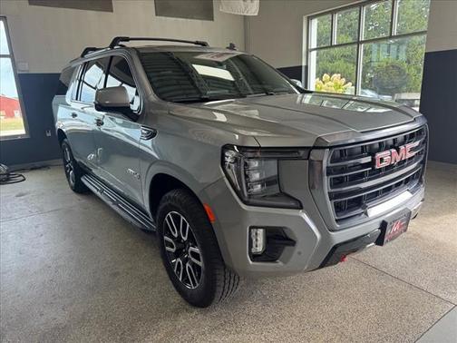 2024 GMC Yukon XL 4WD AT4