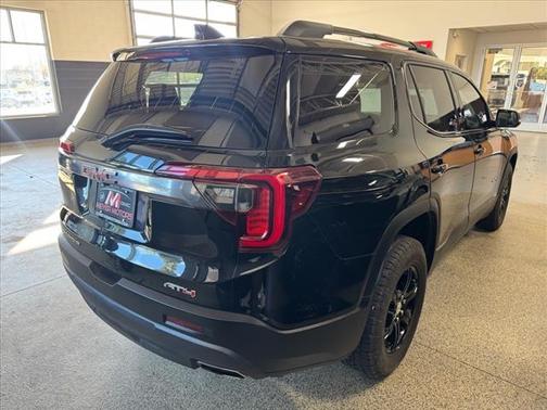 2023 GMC Acadia AWD AT4