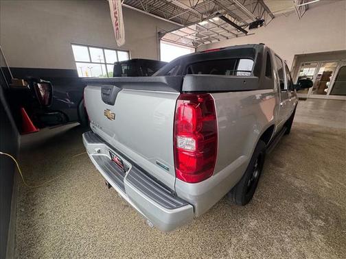 Sheer Silver Metallic 2011 Chevrolet Avalanche 1500 LS
