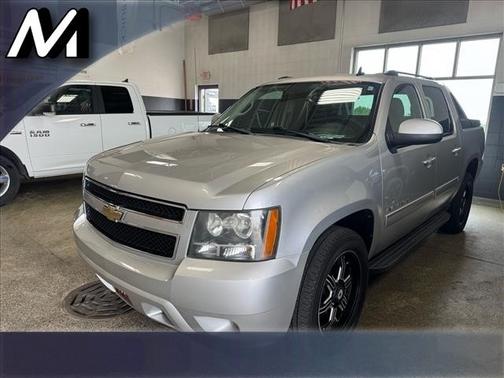 Sheer Silver Metallic 2011 Chevrolet Avalanche 1500 LS