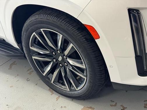 2022 Cadillac Escalade ESV Sport