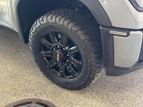 2025 GMC Sierra 2500 AT4
