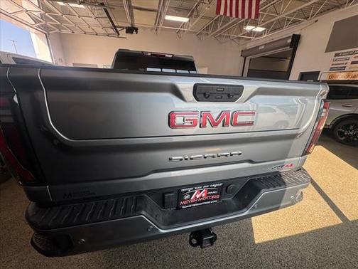 2025 GMC Sierra 2500 AT4