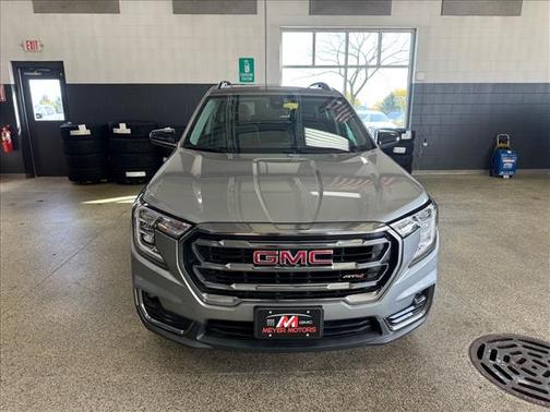 Sterling Metallic (gxd) 2024 GMC Terrain AWD AT4