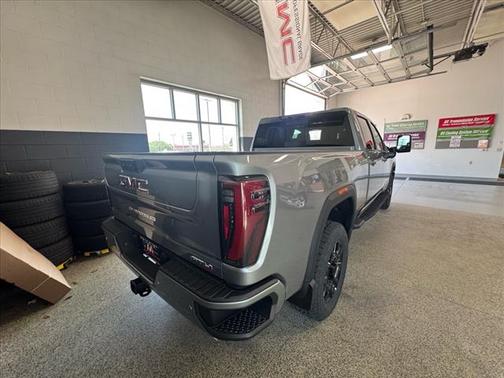 2025 GMC Sierra 2500 AT4