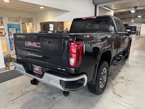 2024 GMC Sierra 2500 SLE