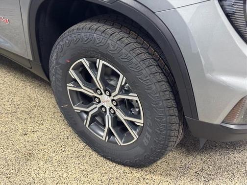 2026 GMC Acadia AWD AT4