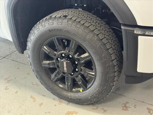 2026 GMC Sierra 2500 AT4