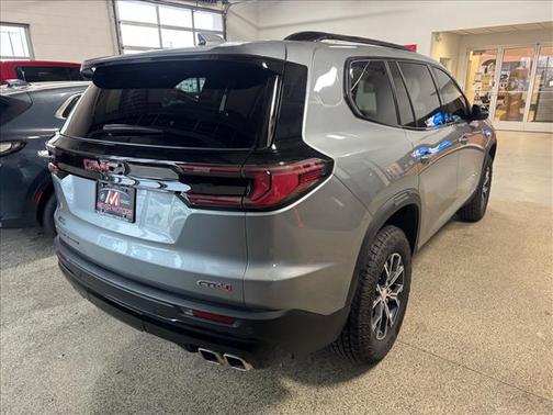 2024 GMC Acadia AWD AT4