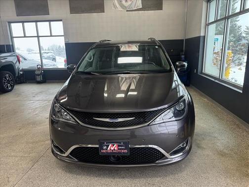 2020 Chrysler Pacifica Touring-L Plus