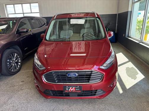 Kapoor Red (aw) 2019 Ford Transit Connect Titanium w/Rear Liftgate