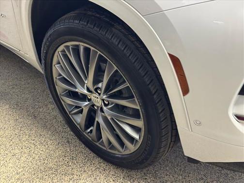 2025 Buick Enclave Avenir FWD