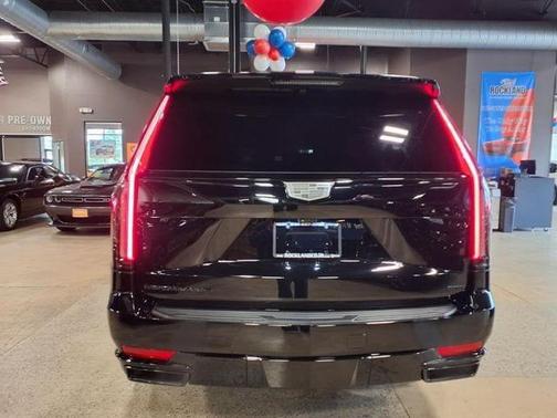 2022 Cadillac Escalade Sport Platinum