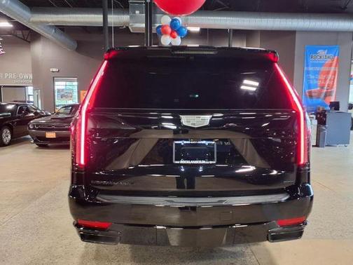 2022 Cadillac Escalade Sport Platinum