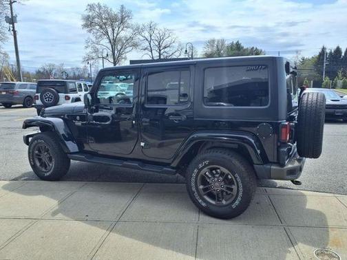 2016 Jeep Wrangler Unlimited Sahara