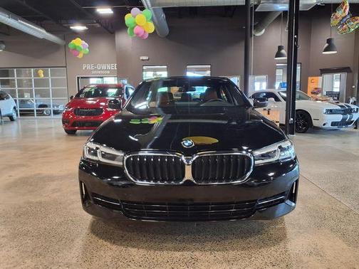 Jet Black 2023 BMW 530 i xDrive