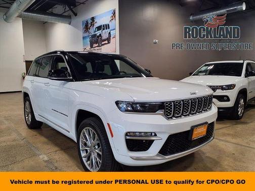 2022 Jeep Grand Cherokee Summit