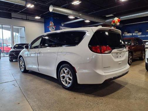 2018 Chrysler Pacifica Touring Plus