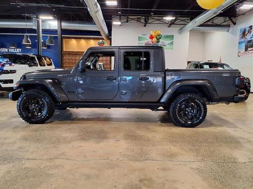 2024 Jeep Gladiator Sport