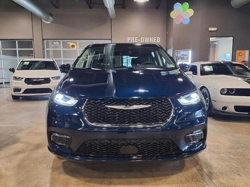 Fathom Blue Pearlcoat 2024 Chrysler Pacifica Limited