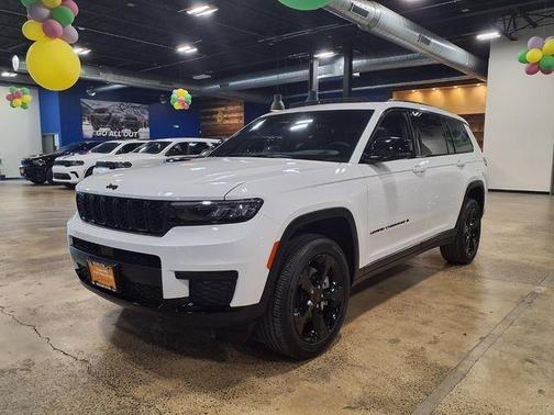 Bright White Clearcoat 2025 Jeep Grand Cherokee L Laredo