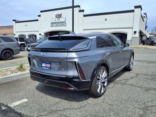 2023 Cadillac LYRIQ Luxury