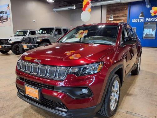 2022 Jeep Compass Latitude Lux