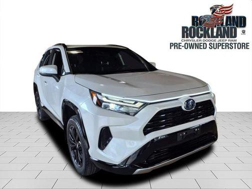 2024 Toyota RAV4 Hybrid SE