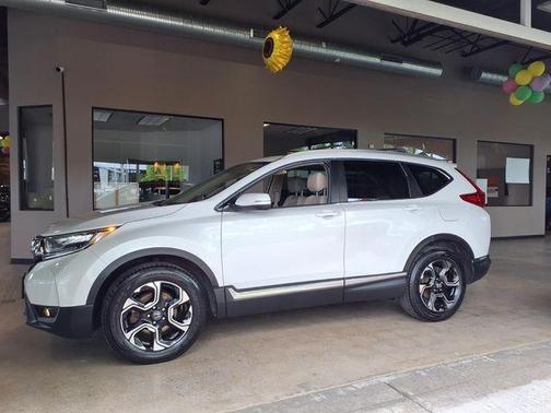 Platinum White Pearl 2019 Honda CR-V Touring