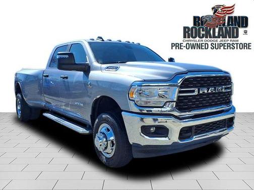 Billet Silver Metallic Clearcoat 2024 RAM 3500 Big Horn